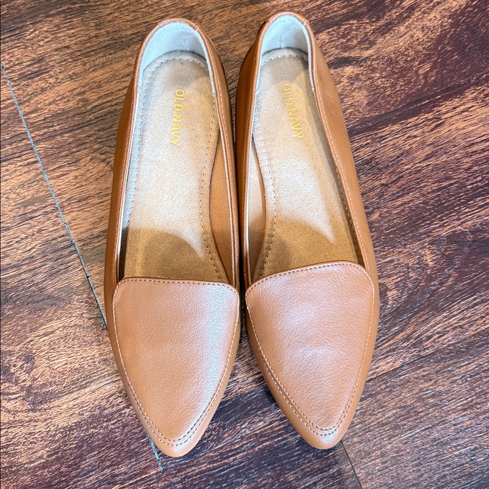 Old Navy Tan Pointed Toe Flats